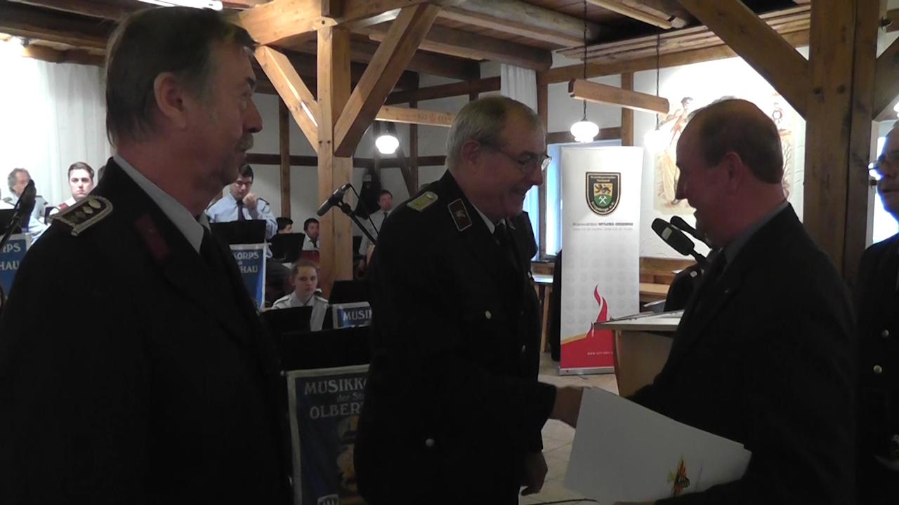 MEgional am 15. November 2019 mit der Auszeichnung engagierter Feuerwehrleute